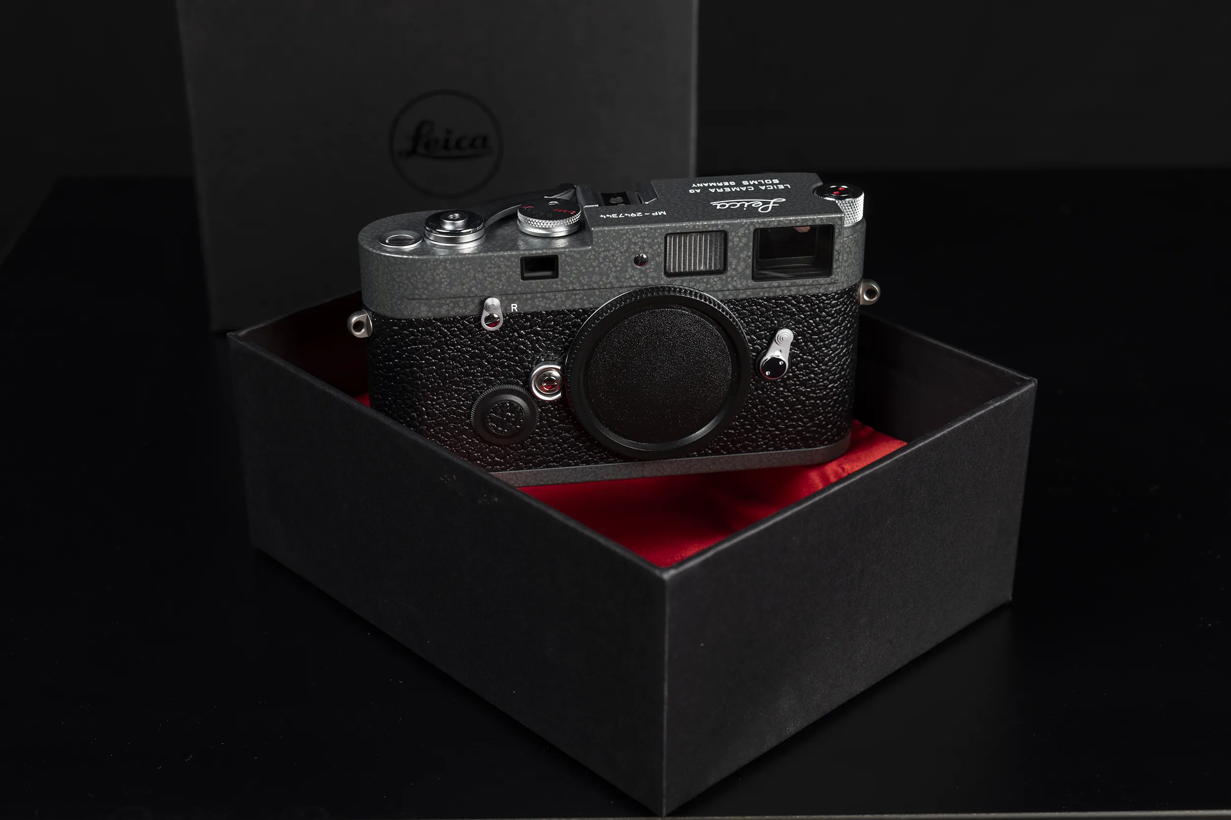 Leica MP Grey Hammertone Edition LHSA 10312 inkl. Leicavit-M hammertone LHSA 1968-2003