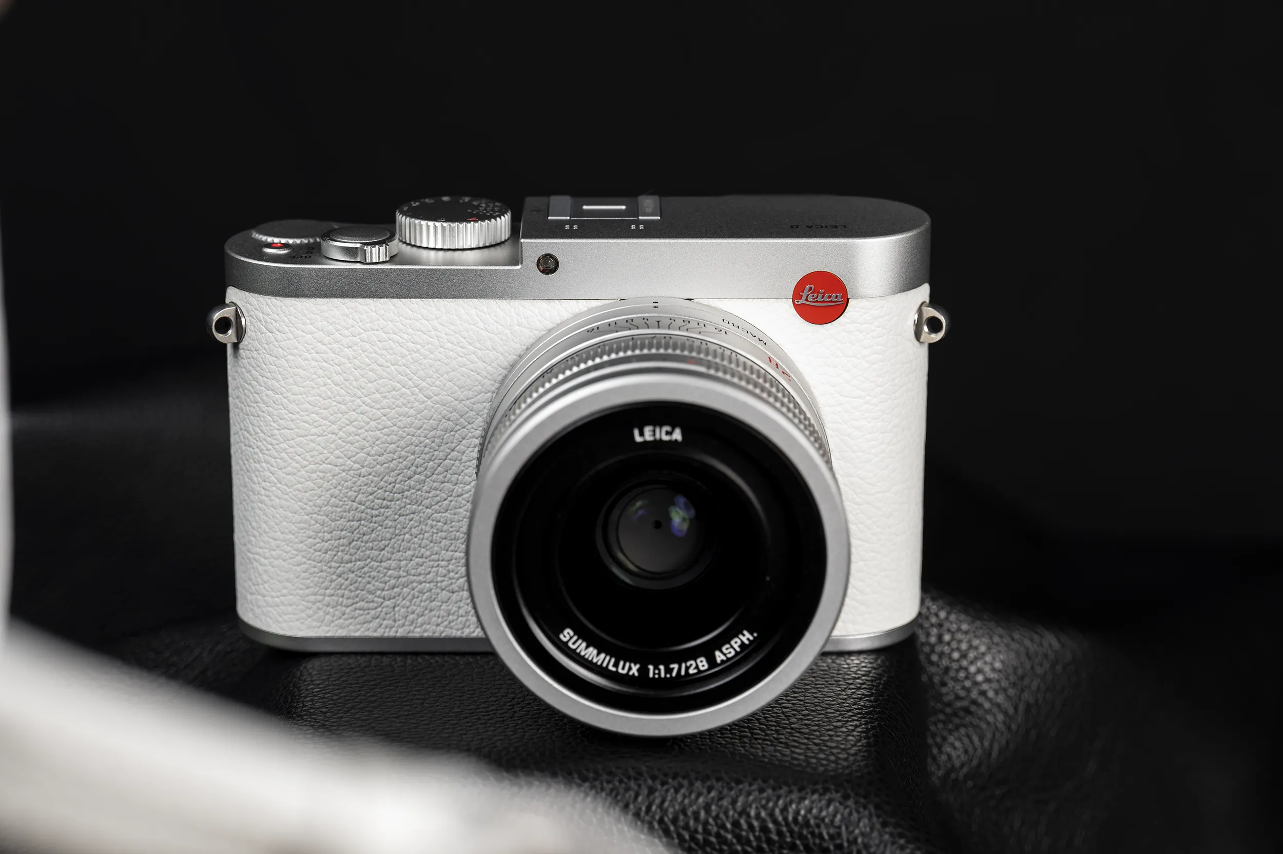 Leica Q „Snow“ by Iouri Podladtchikov